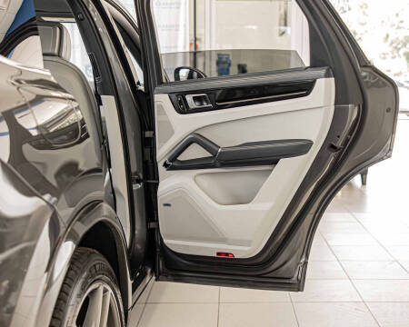 2021 Porsche Cayenne E-Hybrid