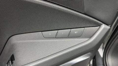 2024 Audi Q8 e-tron quattro Premium Plus