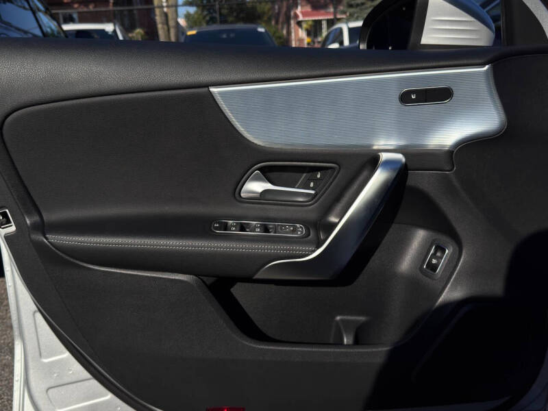 2022 Mercedes-Benz A-Class A 220 4MATIC