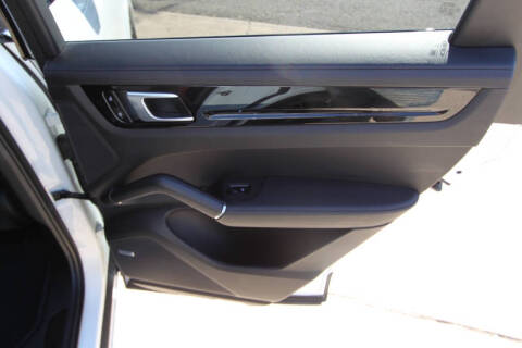 2021 Porsche Cayenne GTS