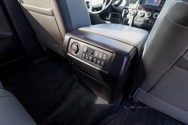 2018 Toyota Sequoia SR5