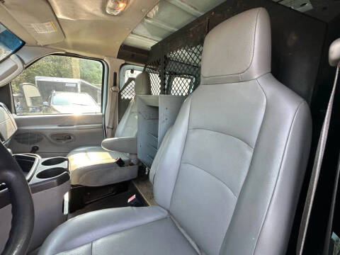 2013 Ford E-Series E-350 SD