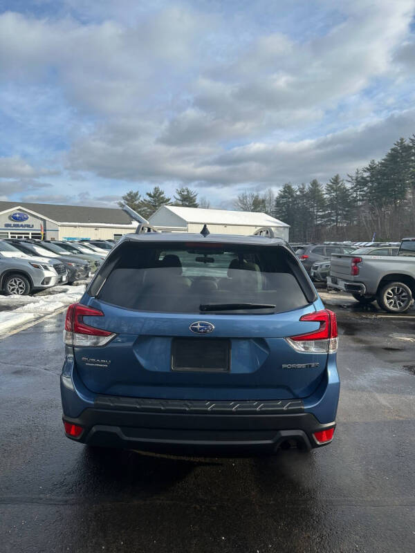 2024 Subaru Forester Premium