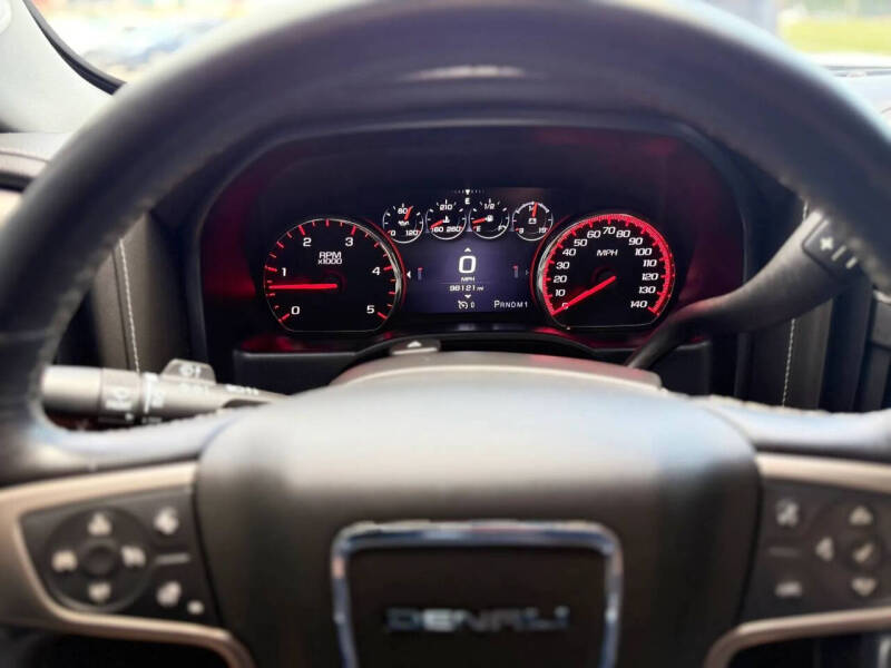 2016 GMC Sierra 2500HD Denali