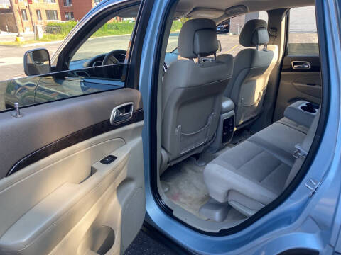 2012 Jeep Grand Cherokee Laredo