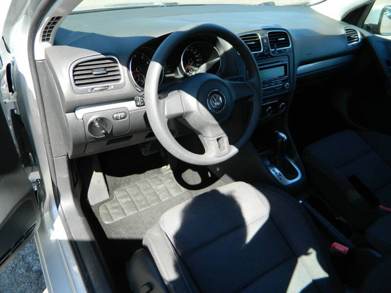2013 Volkswagen Golf 2.5L PZEV