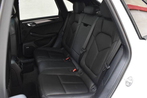 2022 Porsche Macan