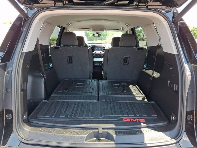 2021 GMC Acadia AT4