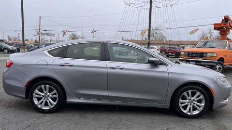 2015 Chrysler 200 Limited