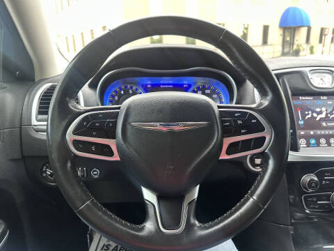 2021 Chrysler 300 Touring