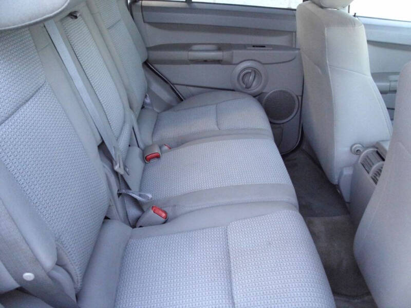 2007 Jeep Commander Sport