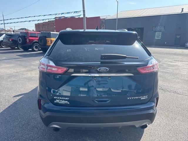 2020 Ford Edge Titanium