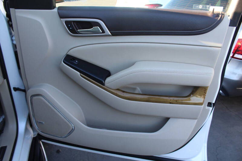 2017 GMC Yukon XL Denali