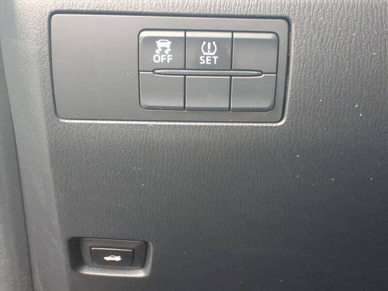 2015 Mazda MAZDA3 i Sport