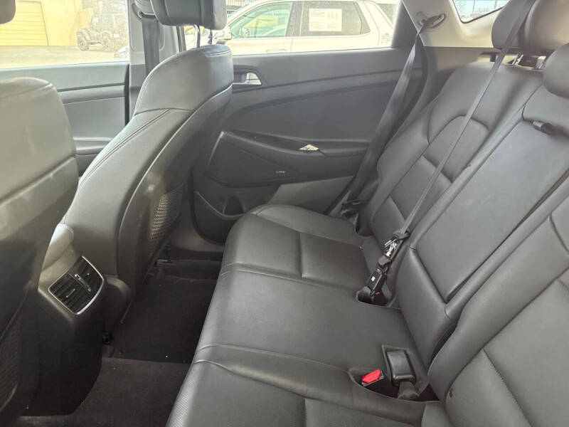 2017 Hyundai Tucson SE Plus