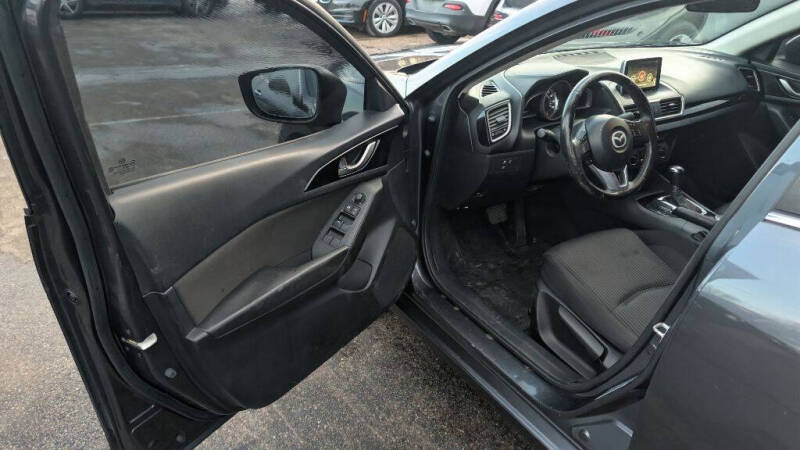 2016 Mazda MAZDA3 i Touring