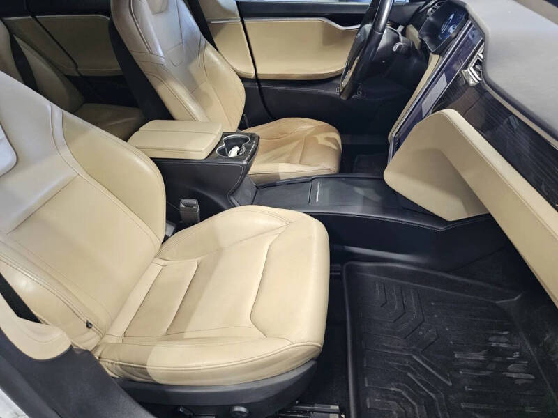 2016 Tesla Model S 70