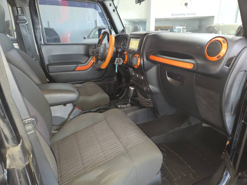 2012 Jeep Wrangler Sahara