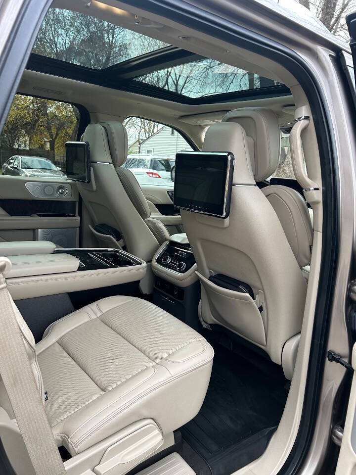 2018 Lincoln Navigator for sale at Quality Cars Machesney Park in Machesney Park, IL