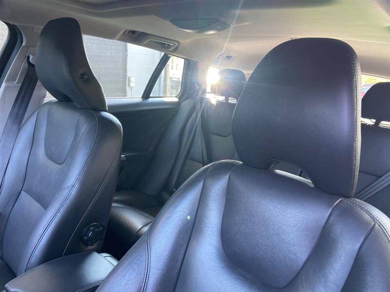 2015 Volvo V60 T5 Platinum