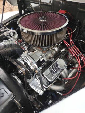 1946 Ford Super Deluxe