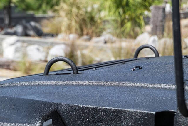 2014 AM General Hummer