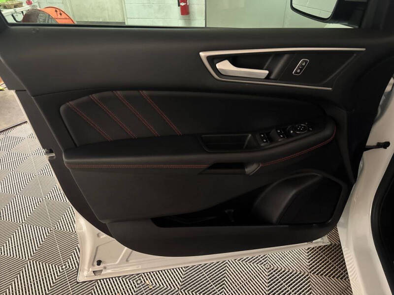 2020 Ford Edge ST Line