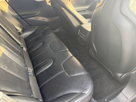 2015 Tesla Model S 85