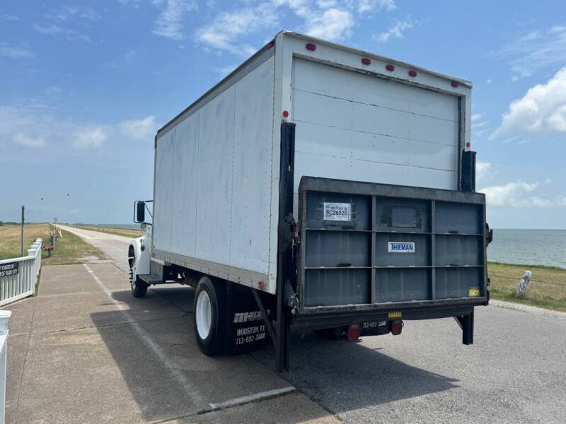 1998 Ford F-700