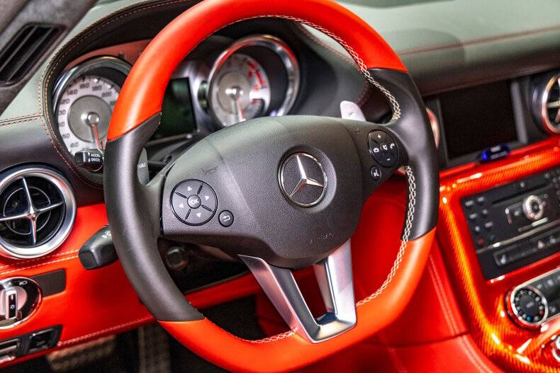 2011 Mercedes-Benz SLS AMG