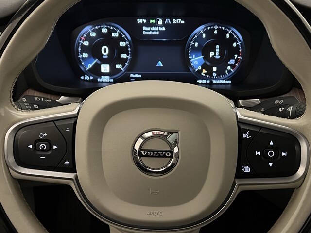 2022 Volvo S60 B5 Momentum