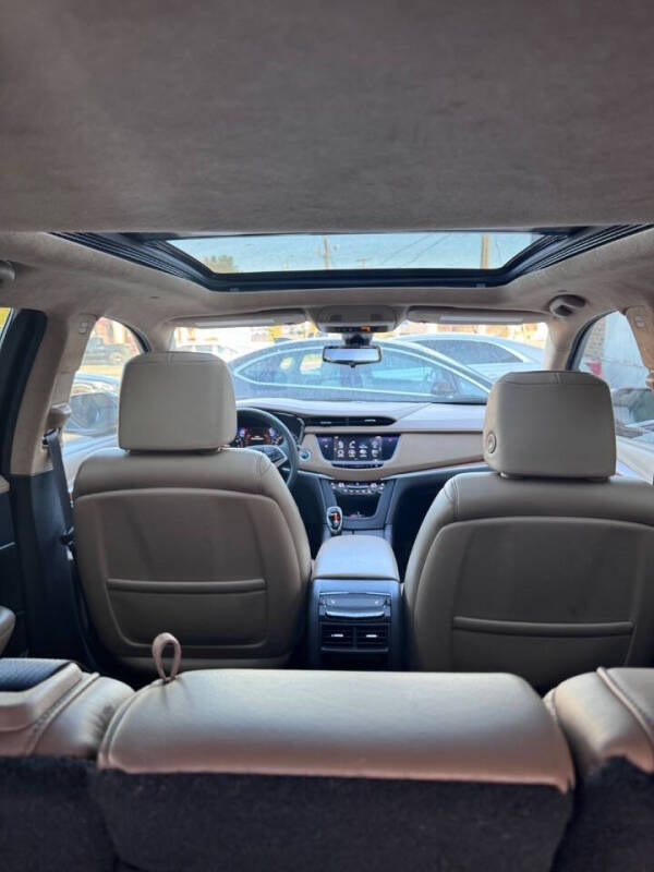 2017 Cadillac XT5 Platinum