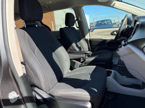 2017 Chrysler Pacifica Touring