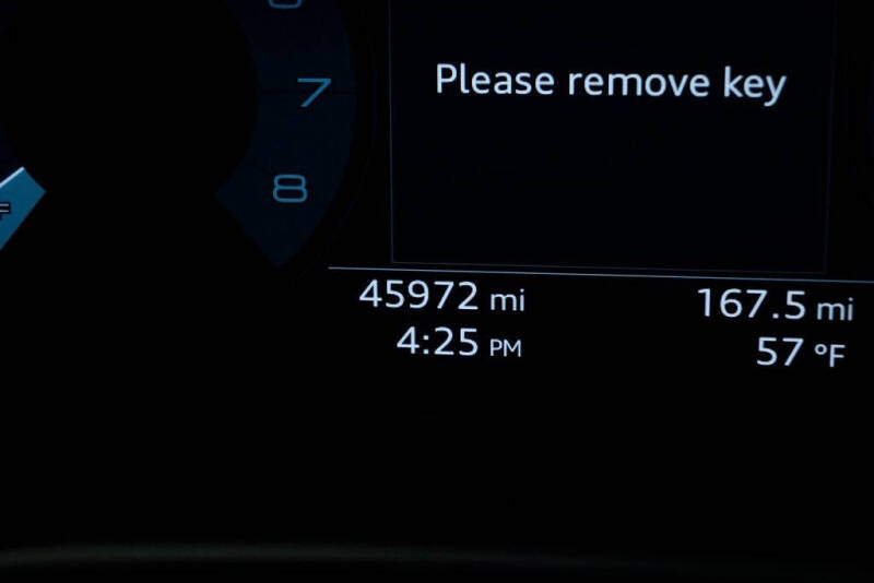 2022 Audi Q3 quattro S line Prem Plus 45 TFSI