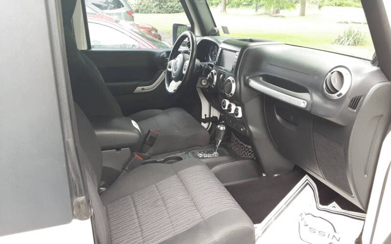 2012 Jeep Wrangler Sahara