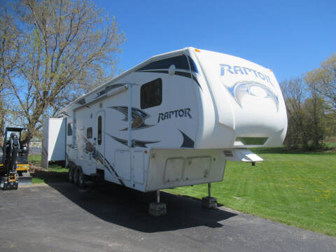 2010 Keystone Raptor