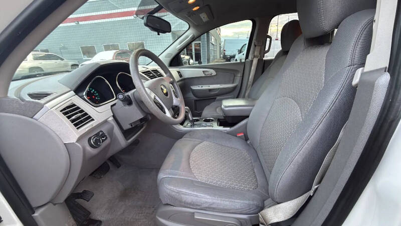 2012 Chevrolet Traverse LS