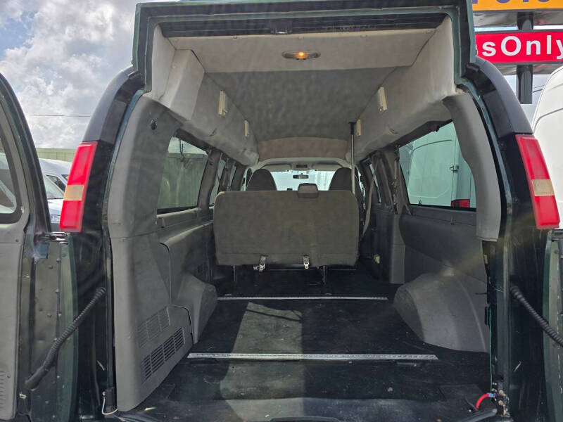 2011 Chevrolet Express LS 3500