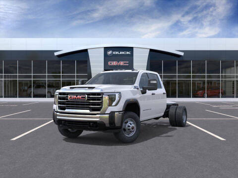 2025 GMC Sierra 3500HD CC Pro