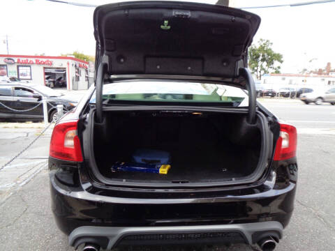 2017 Volvo S60 T5 Dynamic