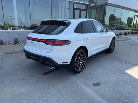 2025 Porsche Macan S