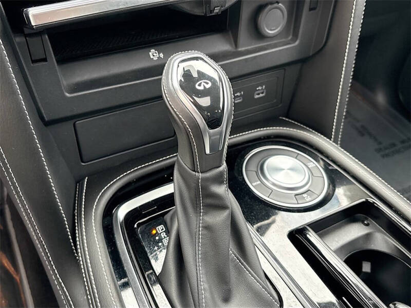 2023 Infiniti QX80 Premium Select