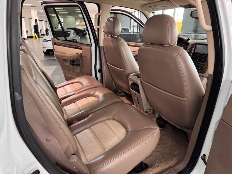 2005 Ford Explorer Eddie Bauer