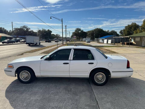 2000 Ford Crown Victoria for sale at Ivey League Auto Sales in Jacksonville FL