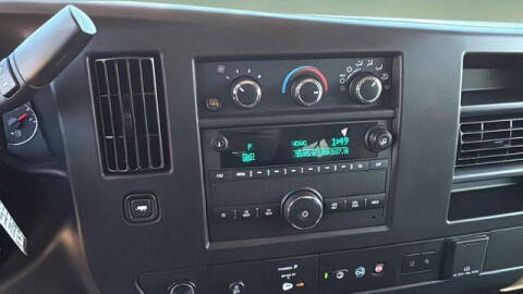 2025 Chevrolet Express LT 3500