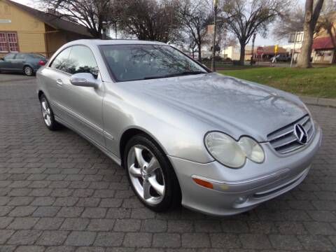 2005 Mercedes-Benz CLK for sale at Family Truck and Auto in Oakdale CA