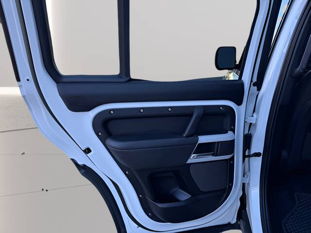 2023 Land Rover Defender