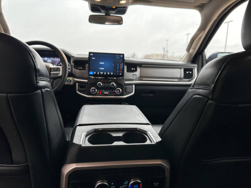 2022 Ford Expedition MAX XLT