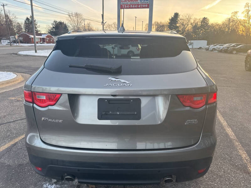 2019 Jaguar F-PACE 25t Prestige