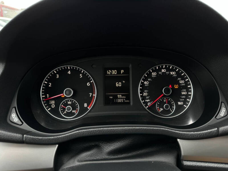 2015 Volkswagen Passat 1.8T Limited Edition